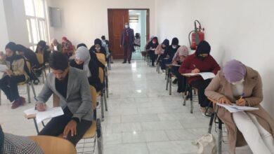 صورة إستمرار الامتحانات النهائية للفصل الدراسي الاول في كلية التمريض بجامعة القادسية
