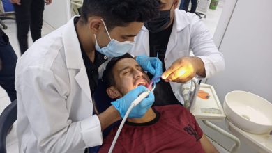 صورة طلبة قسم طب الأسنان يباشرون التطبيق الصيفي في العيادات التعليمية في كلية الكوت الجامعة