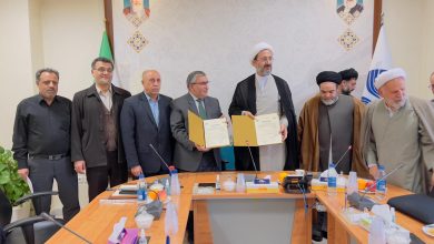 صورة الكوت الجامعة تبرم اتفاقية تعاون علمي ثقافي مشترك مع جامعة قم في الجمهورية الإسلامية الإيرانية .