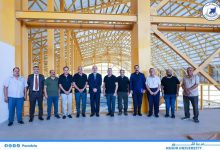 صورة رئيس الاتحاد العراقي لكرة القدم الكابتن عدنان درجال في ضيافة جامعة آشور
