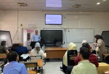 صورة دورة علمية تدريبية عن اساسيات البحث العلمي في اجراء التجارب بكلية الطب في جامعة القادسية
