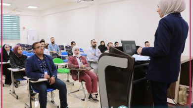 صورة ندوة علمية تقيمها وحدة التعليم المستمر في الكوت الجامعة بالتعاون مع قسم الصيدلة اليوم.